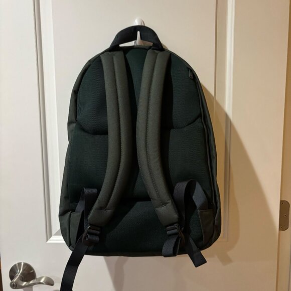 Away Active Backpack Forest Green 26L - Picture 3 of 4